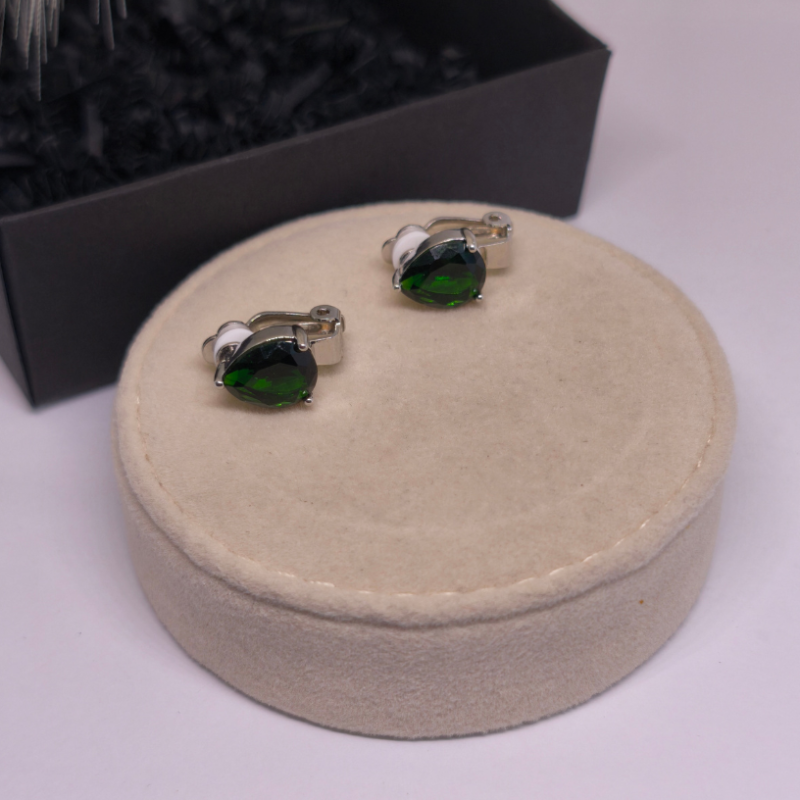 Auskarai – klipsai „Žalieji lašeliai“