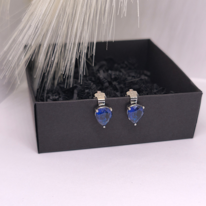 Auskarai – klipsai „Safyro lašas“