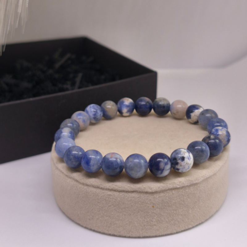 Rankų darbo apyrankė ,,Chalcedonas"