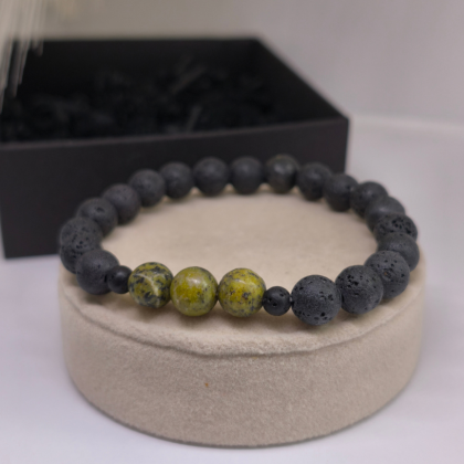 Rankų darbo apyrankė ,,Energetinis balansas"